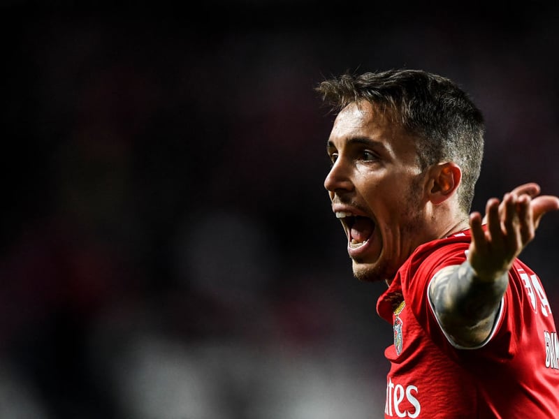 Newcastle United have Benfica defender Alejandro Grimaldo ‘on their agenda’, with the Portuguese side potentially willing to sell for around £16.8m. (Marca)