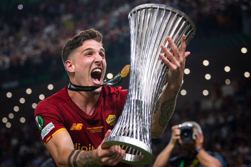 Tottenham are the ‘only team’ who can afford to meet AS Roma’s £41.9m asking price for Nicolo Zaniolo this summer. (Sport Mediaset)