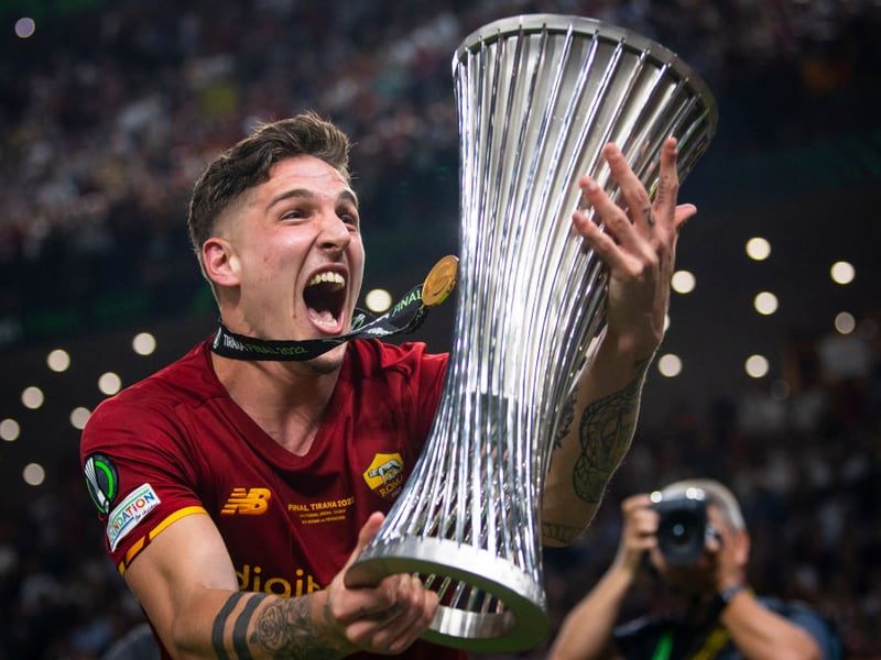 Tottenham are the ‘only team’ who can afford to meet AS Roma’s £41.9m asking price for Nicolo Zaniolo this summer. (Sport Mediaset)