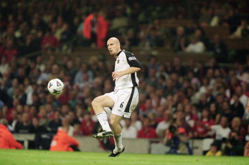 Following Pallister’s departure in 1998, it was his replacement Stam that inherited the shirt number, and in his first season he helped the club win their famous treble.