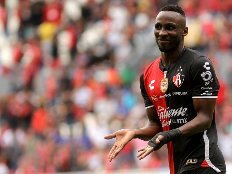 Leeds United have entered the fight to sign Atlas FC winger Julian Quinones. (Foot Mercato)