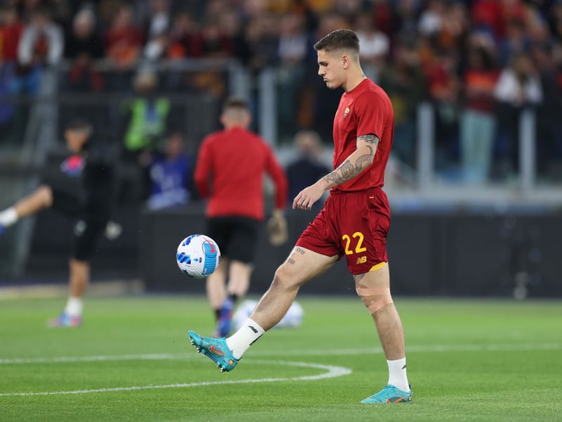 AS Roma are ‘not against’ selling Tottenham target Nicolo Zaniolo this summer. The Italian is said to be valued at around £43m. (Foot Mercato)