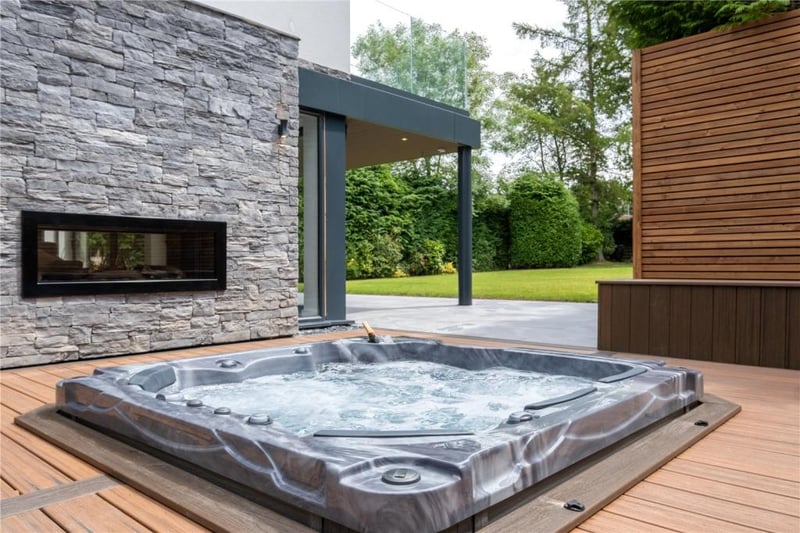 To top it all off, there’s an idyllic hot-tub in the garden too.