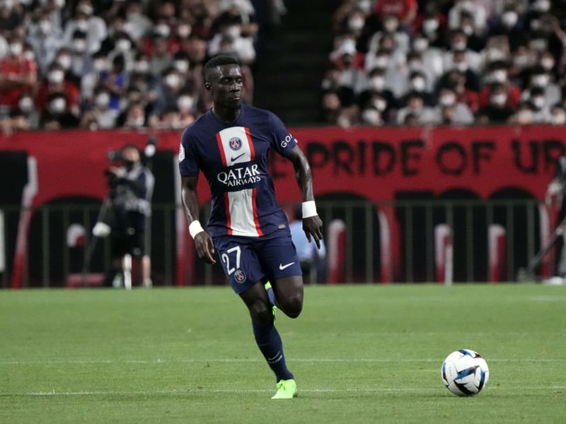 Everton are reportedly now ‘on track’ to sign Idrissa Gueye, with talks ‘ongoing’ for the midfielder. (Alan Nixon)