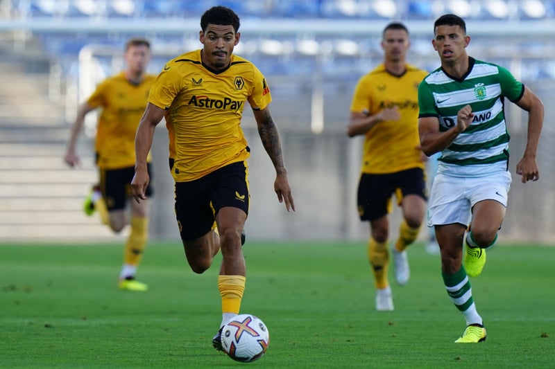 Nottingham Forest are still pushing to sign Wolves midfielder Morgan Gibbs-White, who also been linked with Crystal Palace. (Sky Sports)