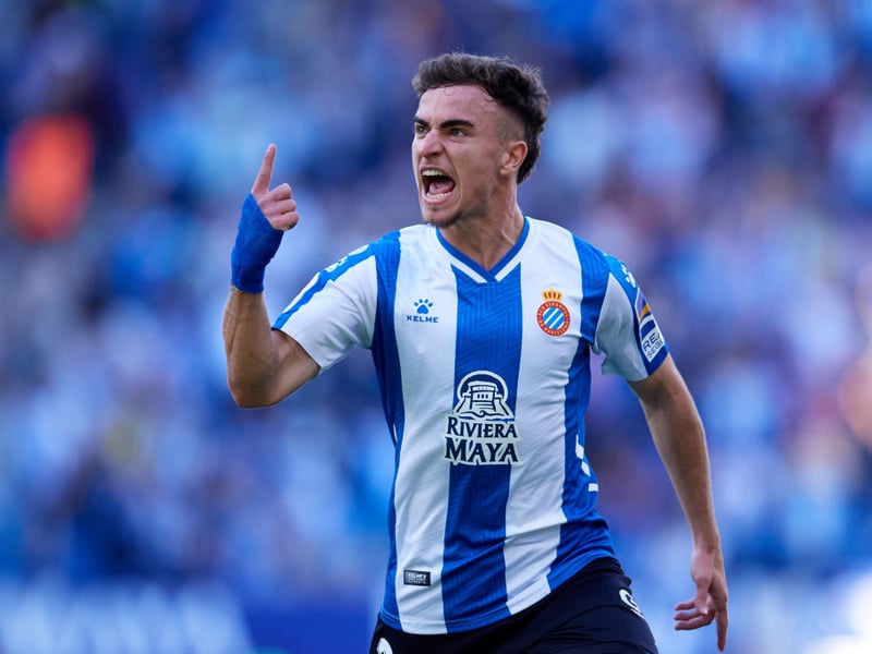 Brighton and Newcastle United both have Espanyol left-back Adria Pedrosa on their agenda. Around £6.6m could be enough to seal a deal. (Mundo Deportivo)