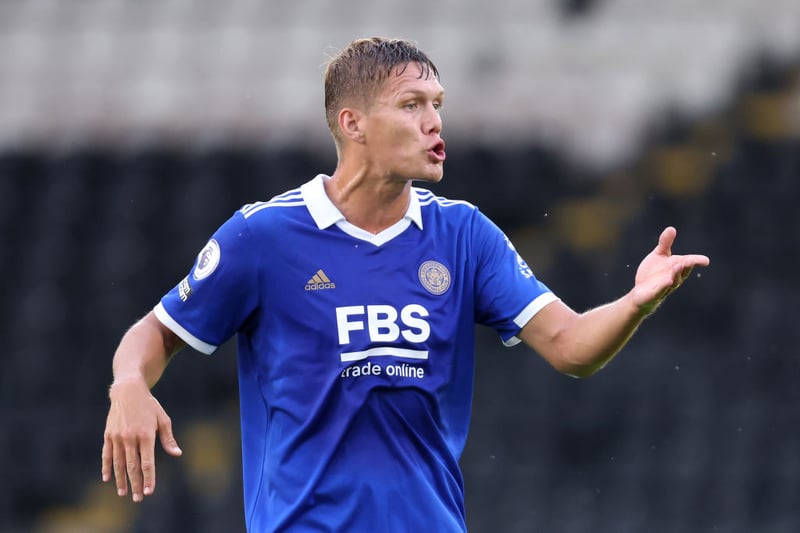 Leicester City defender Jannik Vestergaard has rejected a move to Fulham. (Football Insider)