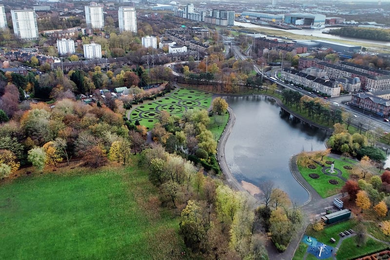 Victoria Park is one of Glasgow’s prettiest parks. It boasts an extensive range of formal floral displays, a large boating pond and children’s play park.