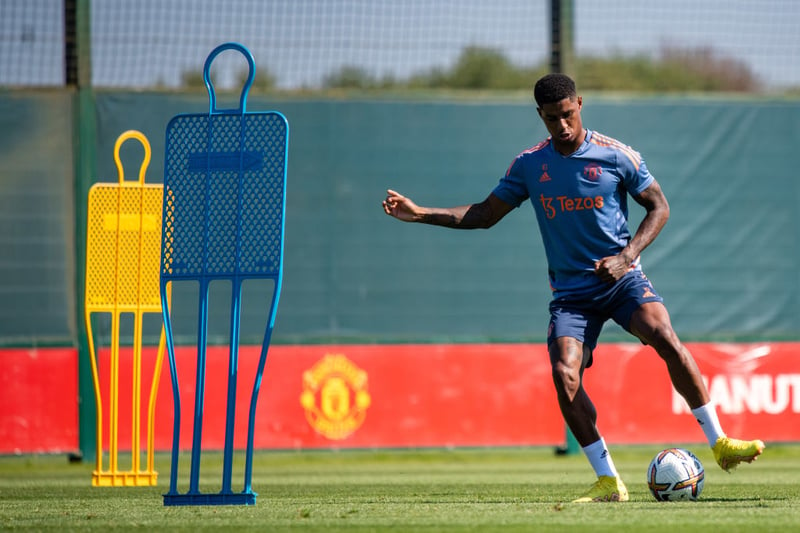 Paris Saint-Germain have contacted Manchester United forward Marcus Rashford. PSG are yet to start discussions with United, and the Red Devils could ask for a high fee if they agree to let him leave, but the player and his camp has been receptive to the initial approach so far. (ESPN)