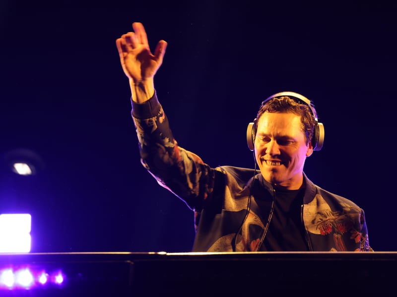 Tiesto is a globally known DJ, that has been at the for front of electronic dance music for many years. He would bring a large crowd to any stage he played.