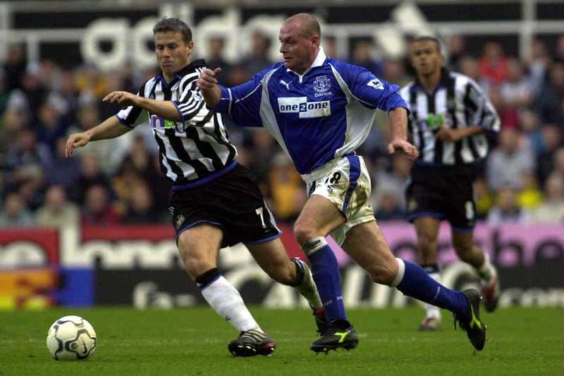Rob’s spell on Tyneside looked all but over when he wasn’t handed a squad number by then-United boss Ruud Gullit.  Recalled by Sir Bobby Robson and handed the number 37 shirt, Lee returned to his usual number seven for the 2000/01 campaign.
