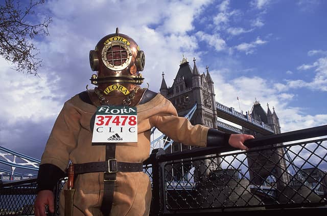 Charity fundraiser Lloyd Scott completed the London Marathon in a deep sea diving suit in 2002. Photo: Getty