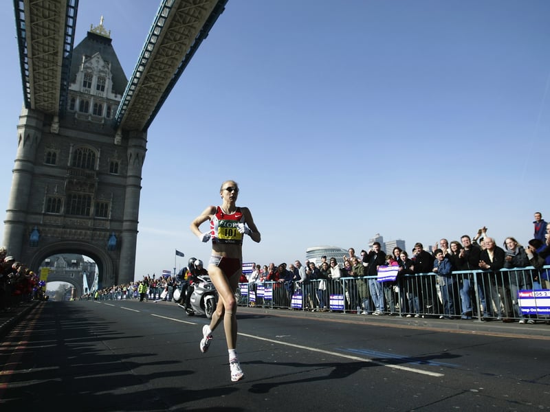 Her name might now be synonymous with this race, but it was her performance in the early 2000s that put Paula Radcliffe up there with the greats to compete in this event. 

Her stunning time of 2:15:25 would stand as a world record for some 16 years and remains the second fastest women’s marathon in history. 

The Brit also managed to go faster in the second half of the race, proving her dominance over the field that year. 