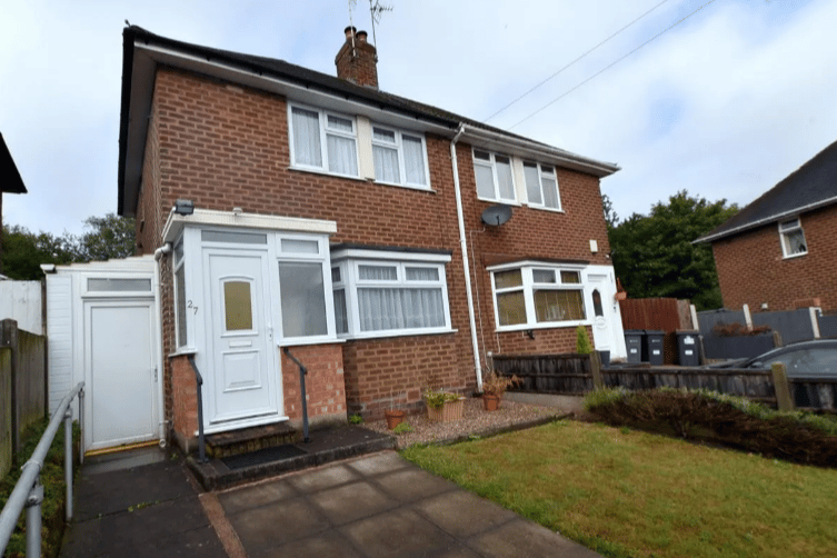 Two bed semi-detached house priced at £159,950 (Credit - Zoopla) 