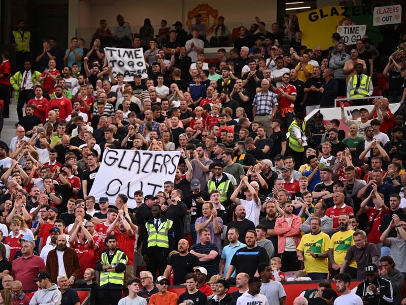 Average attendance: 73,645