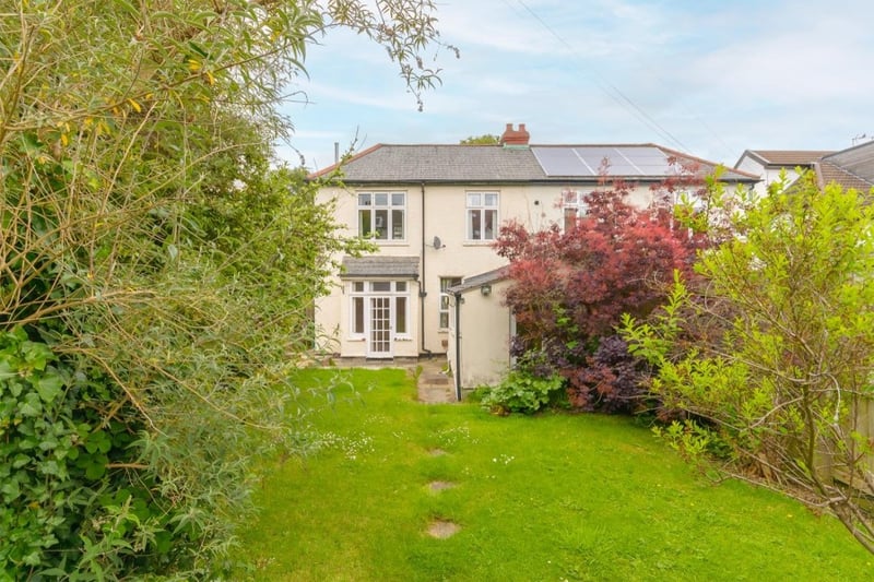 A 1920s, four-bedroom, semi-detached house which offers the pair the opportunity to restore and develop for a style of modern-day living.

More: https://www.boardwalkpropertyco.com/property-details/31565104/gloucestershire/bristol/upper-cranbrook-road