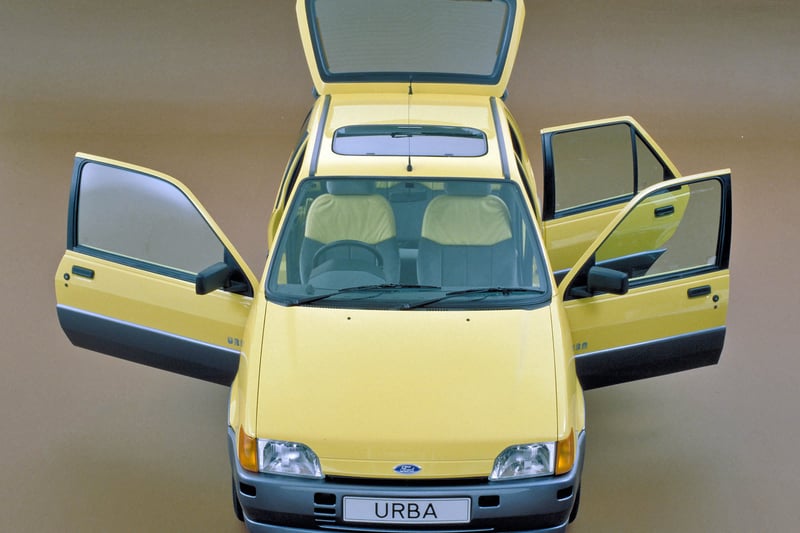 Created as the ultimate vehicle for a city shopping trip, the Urba had two doors on the near side and one on the far side for easy access from the kerb. It also offered parking sensors, a built-in garage door opener and a fridge in the boot – sophisticated technologies for its time.
