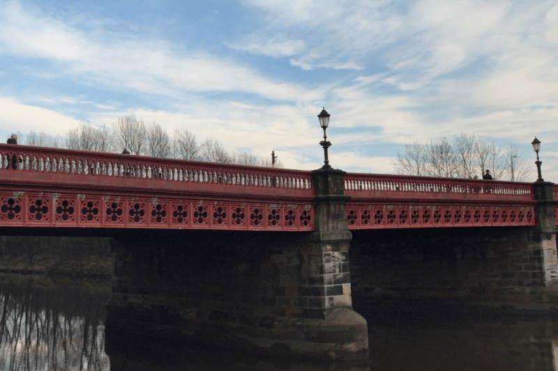 A number of witnesses claim to have seen the ghost of a young man on Dalmarnock Bridge, who would linger at the side before jumping into the River Clyde. Unlike your typical ghost, the man appears to be real - and can be identified as a man in early 30s wearing black trousers and blue trousers, which seems consistent with clothing typical of the 1930s.