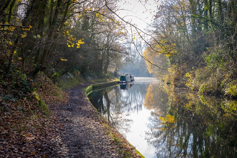 Knowle is a village in Solihull and one of there is much to explore and experience there. Whether it’s the high street with independent shops, Knowle Locks, part of the Grand Union Canal, the or Knowle Park, you will never be bored. (Credit - Damien Walmsley/Flickr)