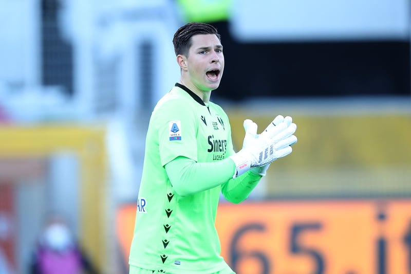 The second keeper signed in the window, a 22-year old Croatian who has spent the previous season on loan at Dutch side Fortuna Sittard from Verona