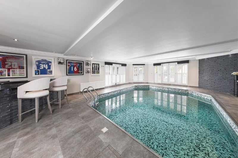 When browsing the house on Rightmove, many Newcastle fans caught sight of the shirts on the wall near the swimming room that reminded them of an ex Magpies striker.