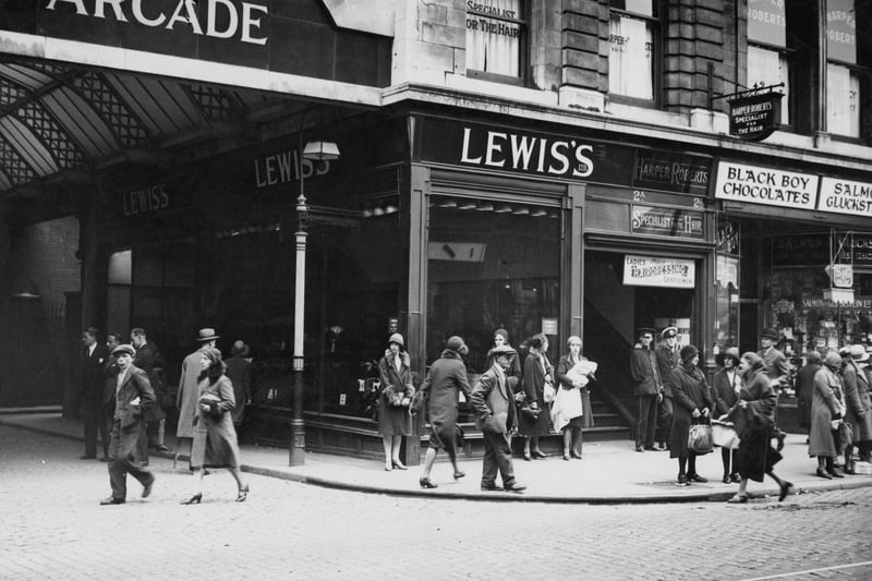 This is Lewis’s Department Store which is now Primark. The archway on the left is where the Cafe Nero now stands on Market Street.  (Photo by J. A. Hampton/Topical Press Agency/Hulton Archive/Getty Images)