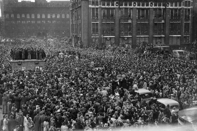 A large crowd gathered in Manchester to hear Prime Minister Churchill’s election campaign speech. (Photo by Keystone/Getty Images)