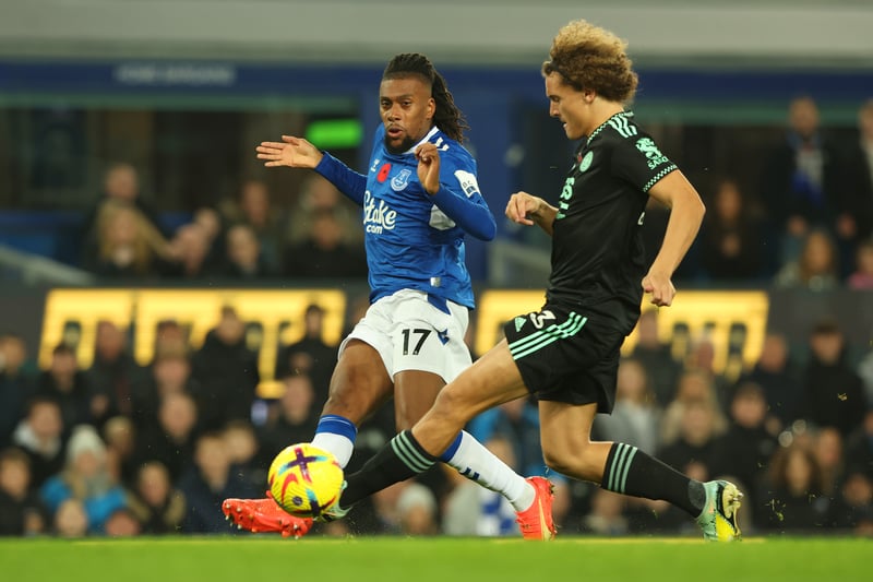 Everton have lacked any real cutting edge of late. Iwobi’s best position is in the engine room but a temporary switch to the flank could be in Lampard’s thinking.