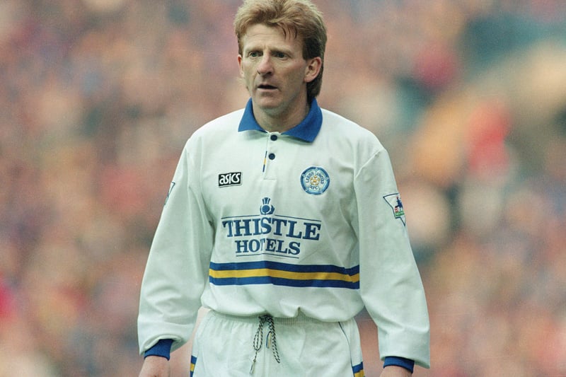 Gordon Strachan modelling the 1993/1994 home kit, designed by asics for the first time and featuring the logo of new sponsors Thistle Hotels, who would stay partnered with United for the next three seasons.