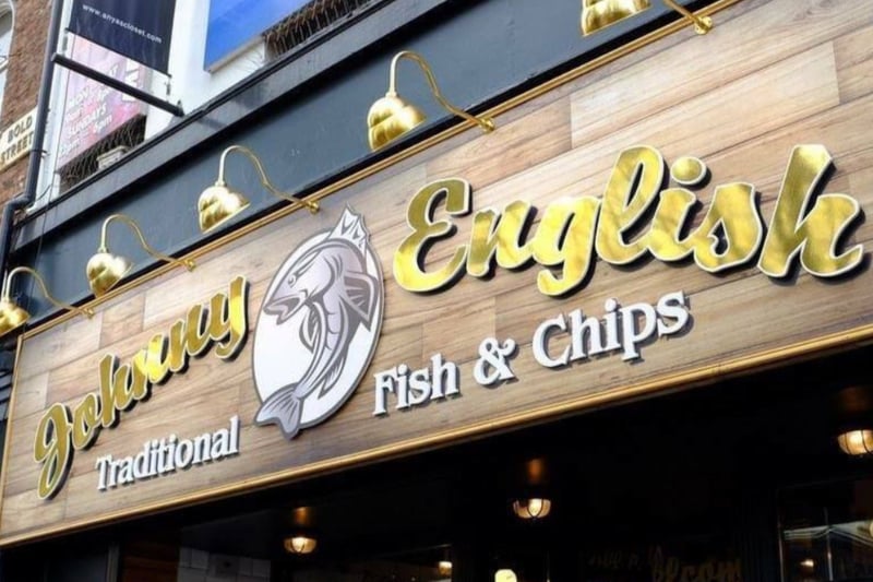 Johnny English is a well-loved chip shop on Bold Street, considered by many locals at the best in the city. 📍 Bold Street, Liverpool L1 4EA.