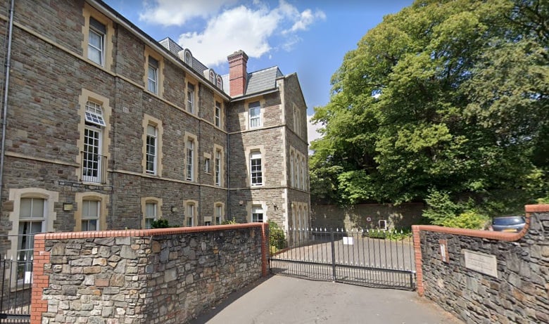 Ss Peter and Paul RC Primary School, located on Aberdeen Road, achieved an average score of 110 in reading and 109 in maths. 86% of pupils met the expected standards in KS2 and 24% achieved a higher standard. Current Ofsted rating: Good.