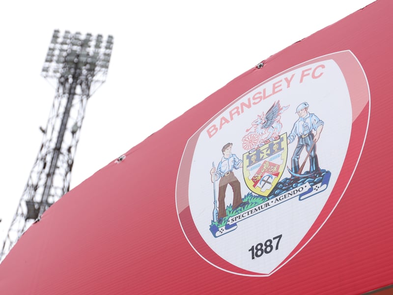 Retained
Jonathan Bland, Luca Connell, Barry Cotter, Andrew Dallas, Mael de Gevigney, Josh Earl, Neil Farrugia, Leo Farrell, Georgie Gent, Davis Keillor-Dunn, Kyran Lofthouse, Kacper Lopata, Kelechi Nwakali, Corey O’Keeffe, Adam Phillips, Rogan Ravenhill, Marc Roberts, Jonathan Russell, Jack Shepherd, Jackson Smith, Fabio Jalo, Max Watters, Vimal Yoganathan
Released
Josh Benson, Theo Chapman, Sam Cosgrove, Josiah Dyer, Adam Hayton, Charlie Hickingbottom, Nathan James, Jonathan Lewis, Jean Claude Makiessi, Aiden Marsh, Conor McCarthy, Emmaisa Nzondo, Donovan Pines, Hayden Pickard, Callum West
Option taken
Connor Barratt
Offered contract
Luke Alker, Aaron Atkinson, Kieren Flavell, Kieran Graham, Stephen Humphrys, Ziggy Kozluk, Bayley McCann, Tom Senior
Returning to parent club Joe Gauci, Dexter Lambikisa, Clement Rodrigues
Academy departures
Geoffrey Lundoloki, Elliott Probert, Kallum Reid, Maxwell Swift, William Thompson, Malachi Tommy-Mbogba. Owen Warburton