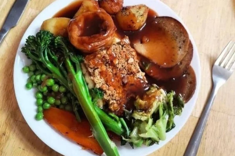 Served on the first Sunday of every month, Guac ‘n’ Roll’s vegan roast has all the trimmings and a choice of vegan meats. They also have a range of yummy vegan desserts, including iced cinnamon buns.