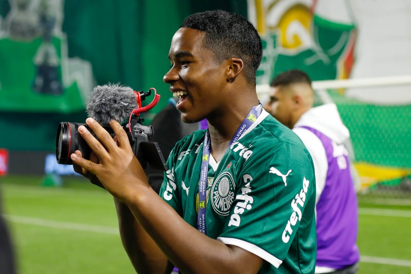Chelsea are among a number of elite clubs targeting Brazilian wonder-kid Endrick. The 16-year-old could move to Europe once he turns 18 and the Blues could potentially look to agree a pre-contract deal with him before then. PSG have already had a £40m bid turned down for the teenager.