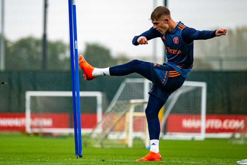 The full-back has been unavailable for Ten Hag this season due to injury, but the United boss confirmed in his pre-match press conference before the Fulham game, that Williams is in contention against Cadiz and Betis.