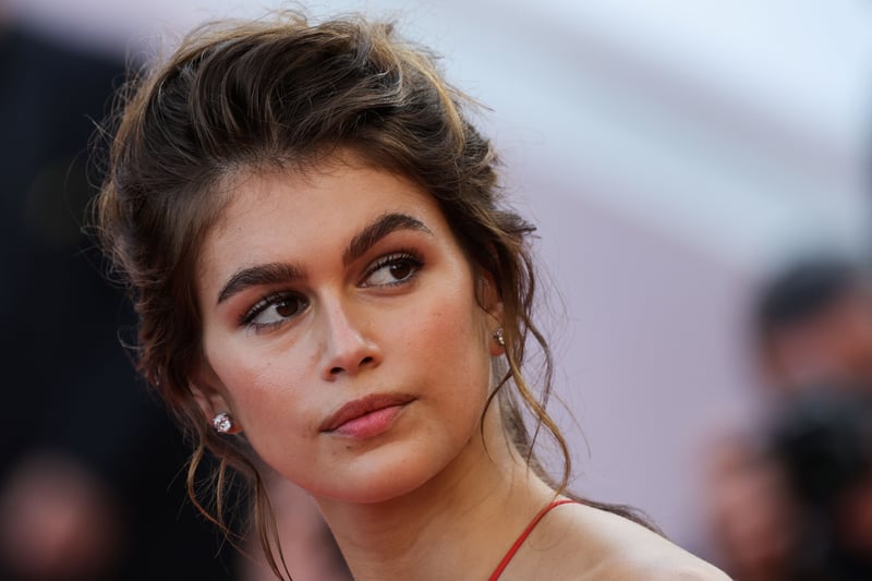 Pete’s youngest partner to date has been actress and model, Kaia Gerber, now aged 21. Their romance was confirmed just days after the news of Davidson’s relationship breakdown with Margaret Qualley, in October 2019. It wasn’t to be, however, and they broke up in January 2020.