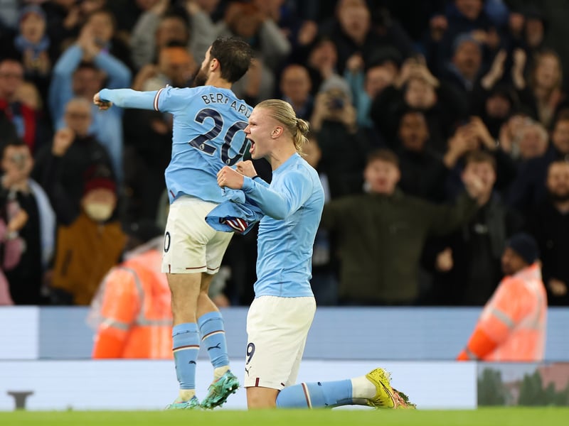 £866m