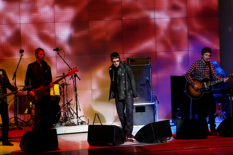  Oasis performing on the “Che Tempo Che Fa” Italian TV Show. Credit: Vittorio Zunino Celotto/Getty Images