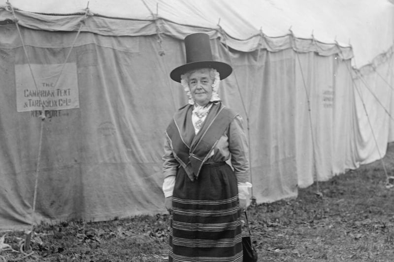 September 1917:  Mrs Merritt, the Lady Mayoress of Birkenhead, dressed in traditional Welsh costume for the Eisteddfod. Image: Topical Press Agency/Getty Images
