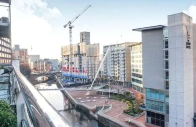 Great balcony views from the flat (Photo: Zoopla)