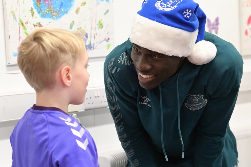 Amadou Onana and Asmir Begovic of Everton make a Christmas 2022 visit to Claire House, West Derby. (Image: Everton TV)