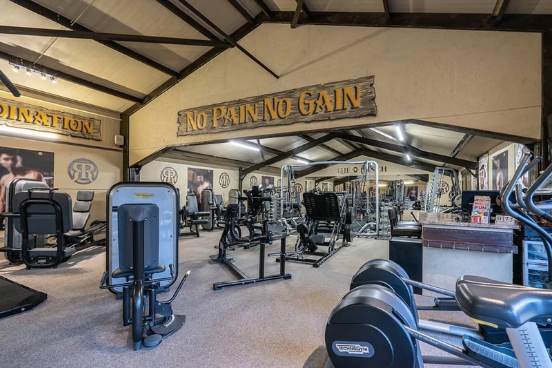 Raiziehill was once a popular retreat providing a unique fitness & wellbeing experience, which has its own fully equipped commercial gym