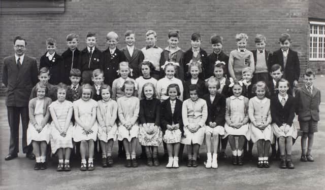 Here is a list of Bristol’s lost and/or historic schools throughout the years including this image of a Hillfields Primary school class photograph from 1952.