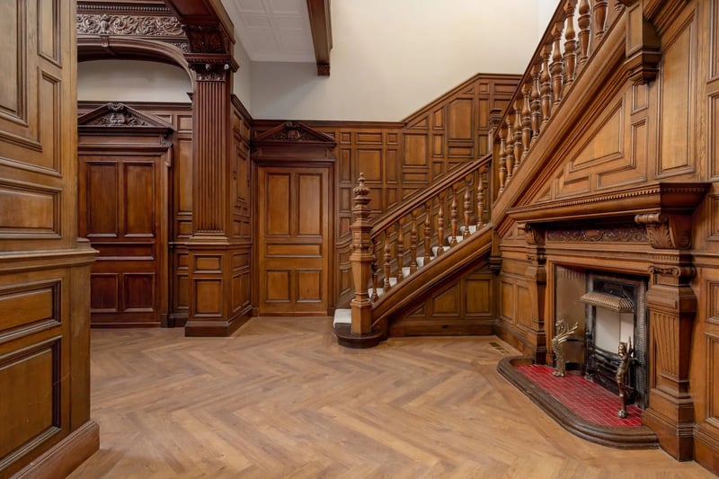 Before you enter the kitchen you can appreciate the incredible character of the Victorian entrance hall 