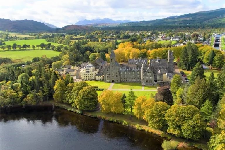 The Highland Club Fort Augustus is a beautiful Grade A listed building set on a 20 acre estate