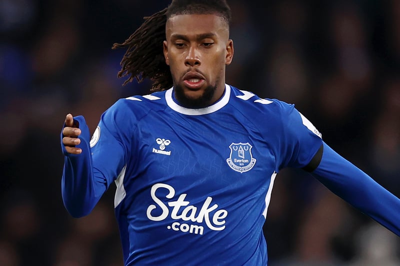 Given Everton’s lack of attacking options, Iwobi may be switched out wide from central midfield. It’s a role he’s capable of performing in given his engine. 