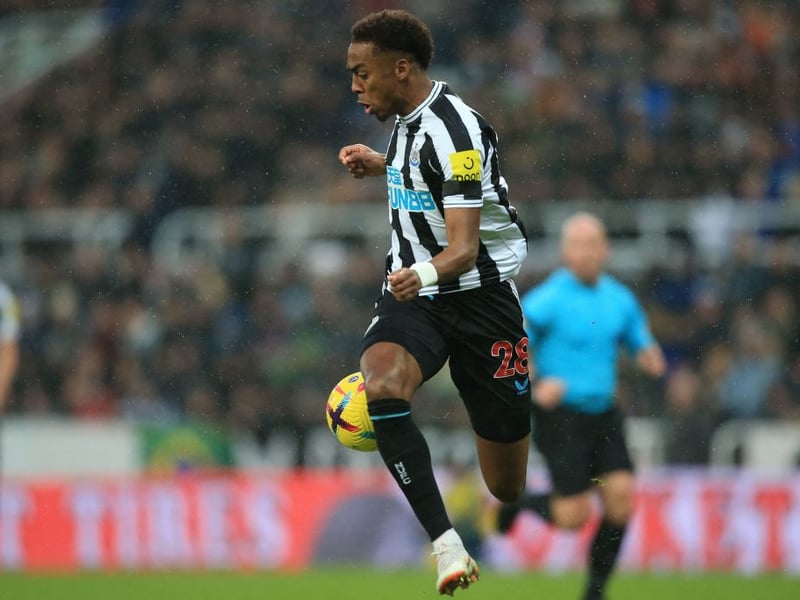Saw plenty of the ball moving forward as his pace caused Leeds problems but wasn’t able to make it count.