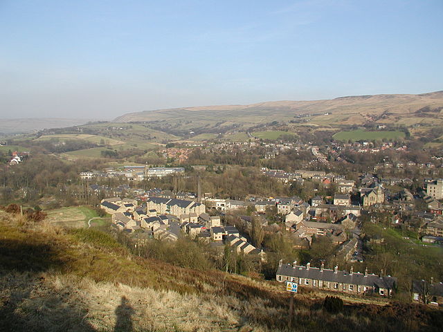 Uppermill is a hive of activity in the Saddleworth Moors. There are several great pubs and restaurants, as well as the renowned Grandpa Greene’s Luxury Ice Cream.  Credit: Wikimedia Commons