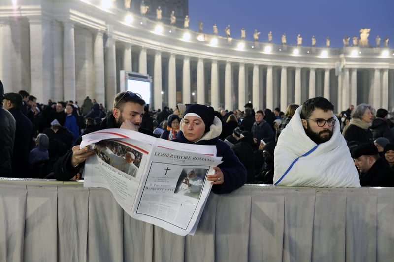 Faithfuls await the funeral of Pope Benedict XVI on January 5, 2023 in Vatican City, Vatican.