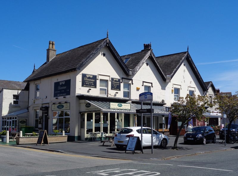 Birkdale Village is home to independent retailers, restaurants and bars and is just a short drive from Southport town centre. The quaint village is excellent for a pit-stop for food and drink, before heading off on a coastal walk.